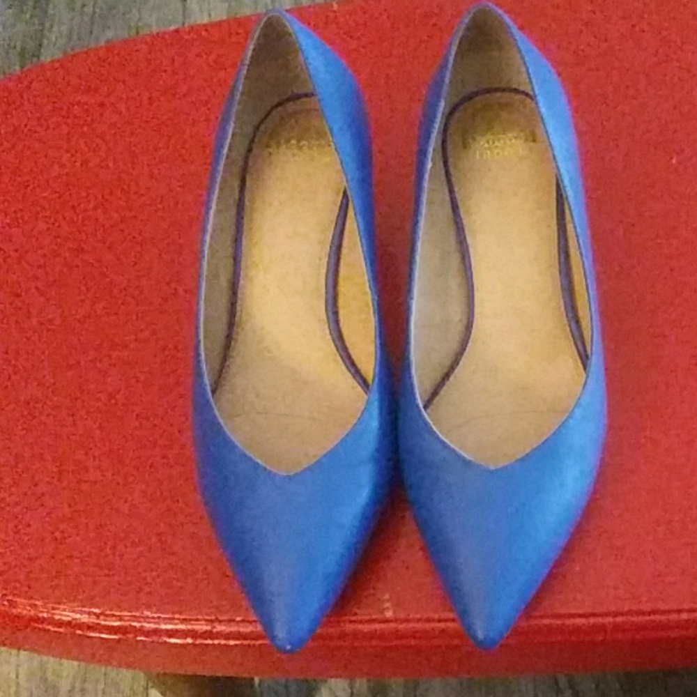 Electric Blue Pumps